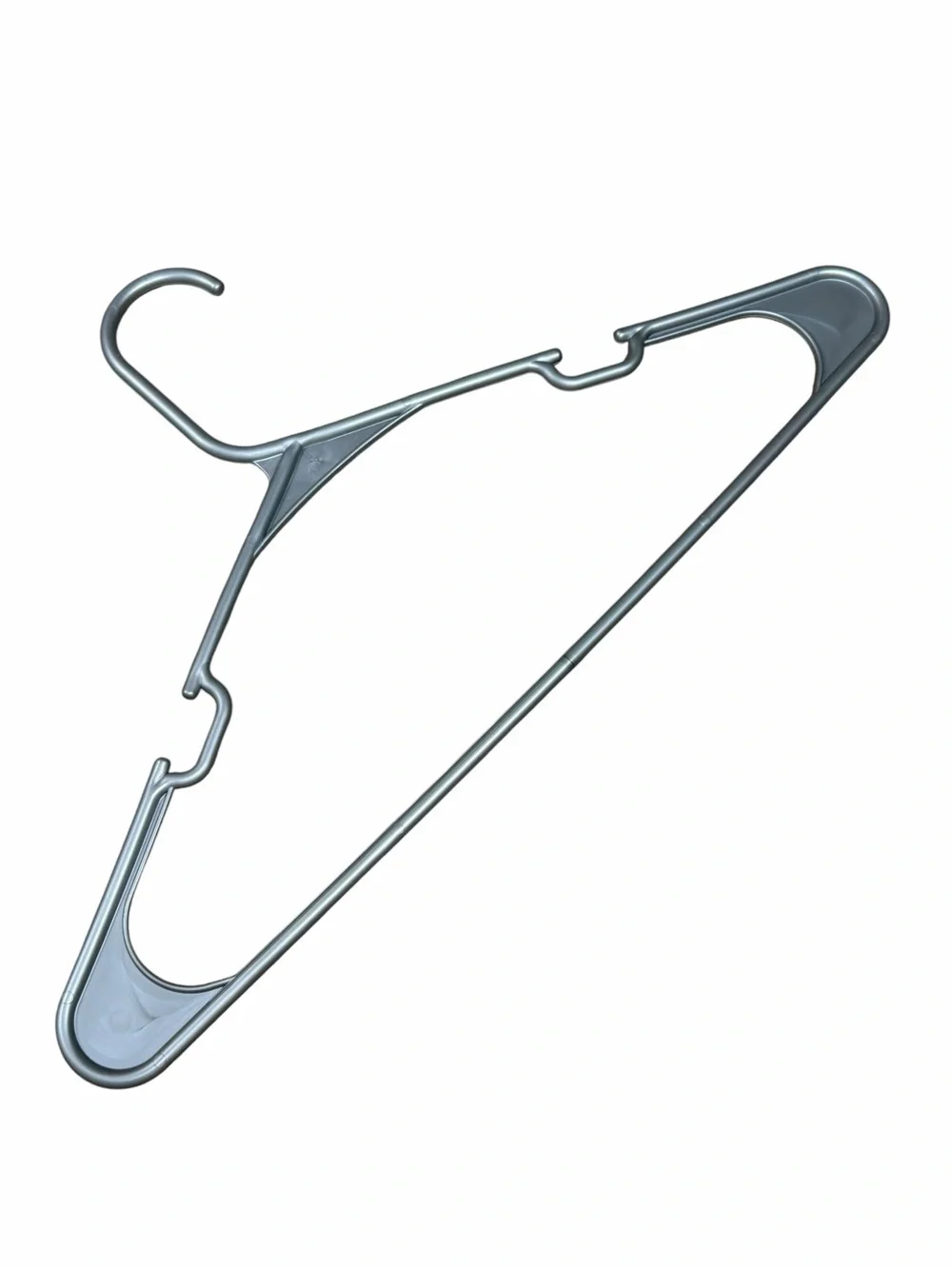 Lot of 64 Mainstays Plastic Notched Adult Hangers in Gray (43)/Silver Hail (21)